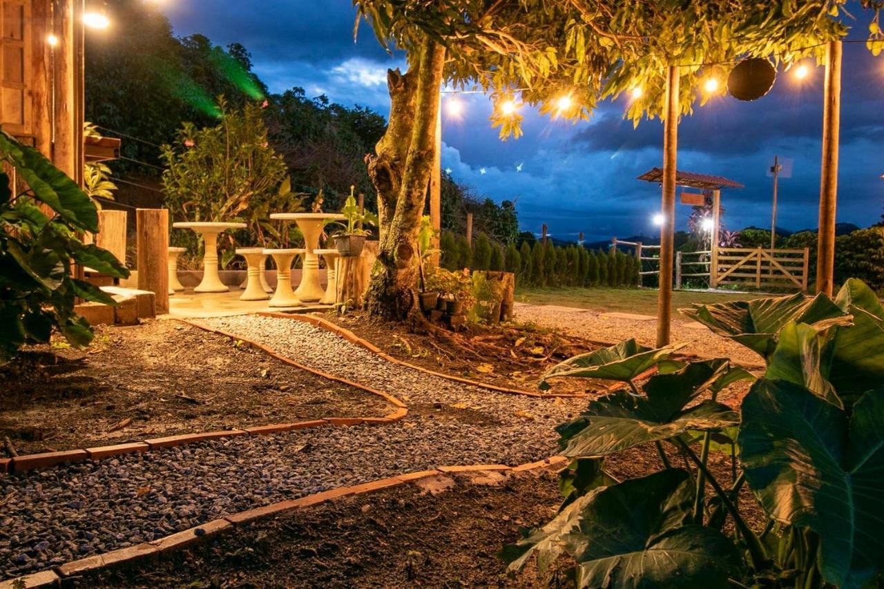 A Loving Farm Just For And Your Love! *